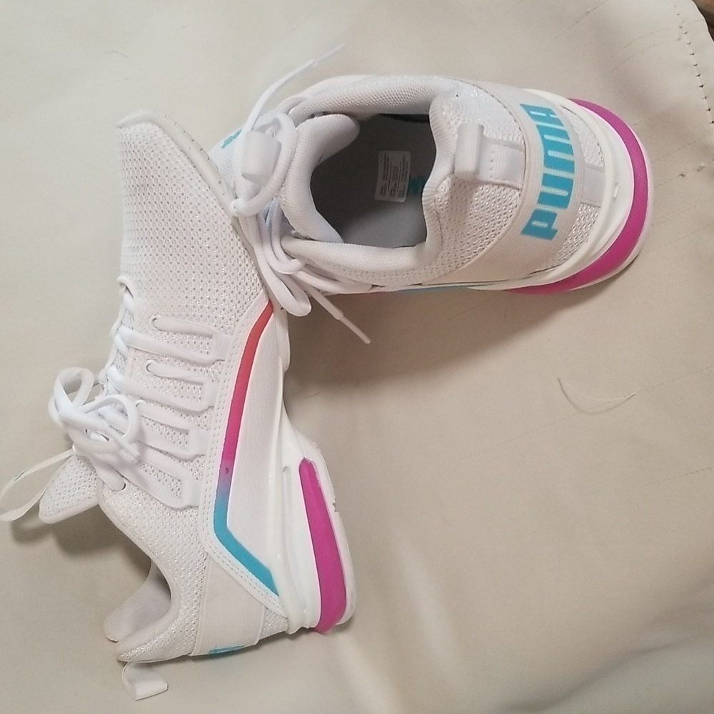 PUMA Axelion Light Fade Sneaker Womens Running Size 6.5 Womens - Picture 3 of 6